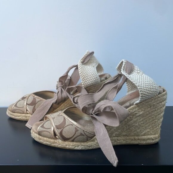 COACH women’s MILA LACE UP SANDAL SIZE 9B Khaki/Gold wedge open toe ankle strap - Picture 2 of 13